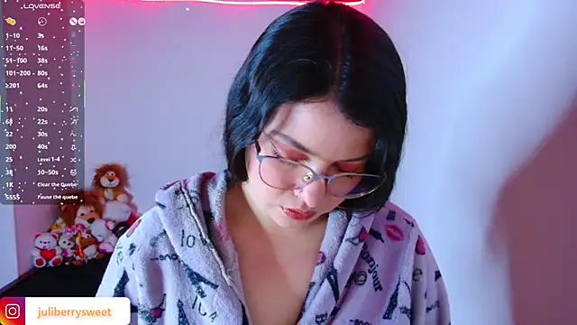 juli05star20 online show from November 2025 06:06:01 PM