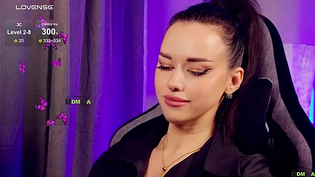 -CrazyAnna- online show from May 2026 04:25:02 PM
