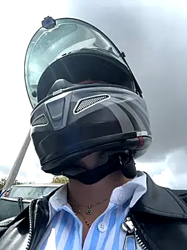 Miss ary online show from October 2025 06:19:02 PM