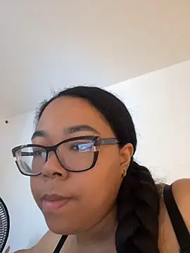 Snapshot of XMara chatting on July 2026 03:58:02 PM XMara online show from July 2026 03:58:02 PM