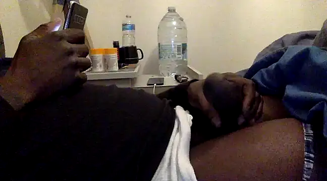 Snapshot of bigblackdick8inc chatting on February 2025 11:34:02 PM bigblackdick8inc online show from February 2025 11:34:02 PM