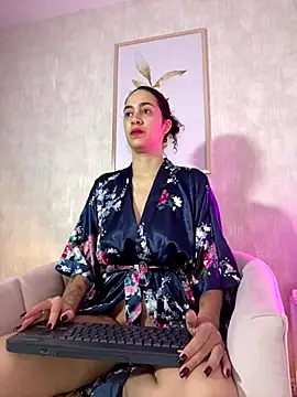 Snapshot of thaliacollins chatting on October 2025 12:26:01 PM thaliacollins online show from October 2025 12:26:01 PM