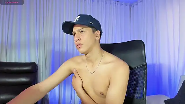 Snapshot of matt_benji chatting on September 2025 01:01:01 PM matt benji online show from September 2025 01:01:01 PM