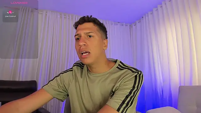 Snapshot of matt_benji chatting on September 2025 03:26:02 PM matt benji online show from September 2025 03:26:02 PM