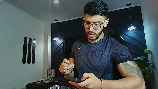 Liam Kleiin online show from March 2026 11:21:01 AM