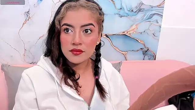 Snapshot of taylor_cupper chatting on September 2025 04:05:01 AM taylor cupper online show from September 2025 04:05:01 AM