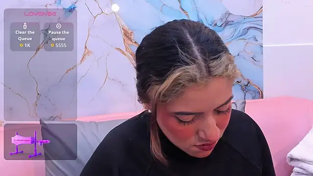 Snapshot of taylor_cupper chatting on October 2025 07:35:02 PM taylor cupper online show from October 2025 07:35:02 PM