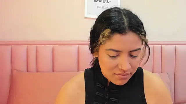 Snapshot of taylor_cupper chatting on November 2025 01:27:02 AM taylor cupper online show from November 2025 01:27:02 AM