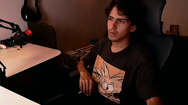 Snapshot of Thieves9 chatting on December 2024 05:13:01 AM Thieves9 online show from December 2024 05:13:01 AM