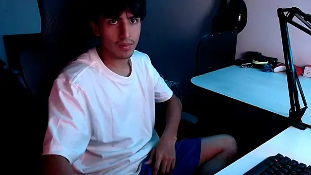 Snapshot of Thieves9 chatting on January 2025 12:49:02 PM Thieves9 online show from January 2025 12:49:02 PM