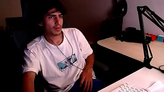 Snapshot of Thieves9 chatting on February 2025 05:07:02 AM Thieves9 online show from February 2025 05:07:02 AM