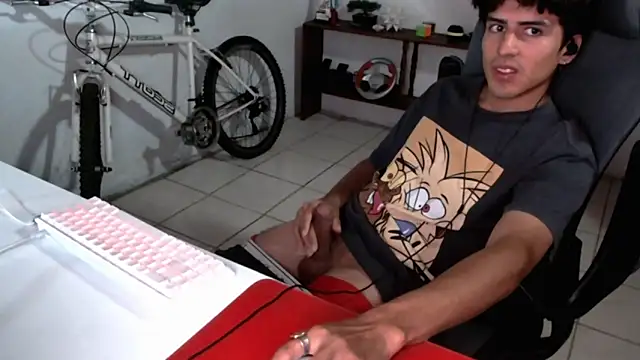 Snapshot of Thieves9 chatting on October 2025 04:43:01 AM Thieves9 online show from October 2025 04:43:01 AM