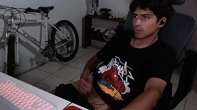 Snapshot of Thieves9 chatting on October 2025 12:08:02 AM Thieves9 online show from October 2025 12:08:02 AM