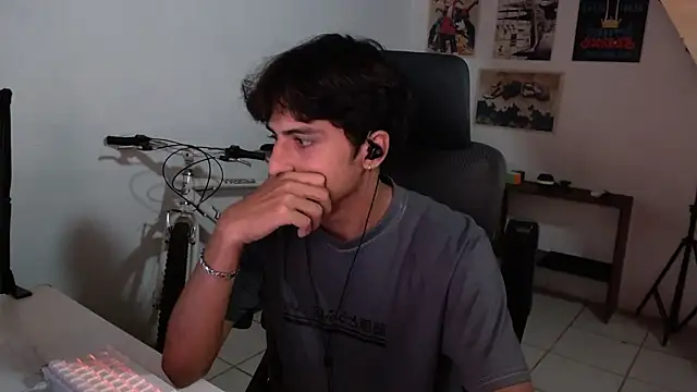 Snapshot of Thieves9 chatting on October 2025 05:19:02 AM Thieves9 online show from October 2025 05:19:02 AM