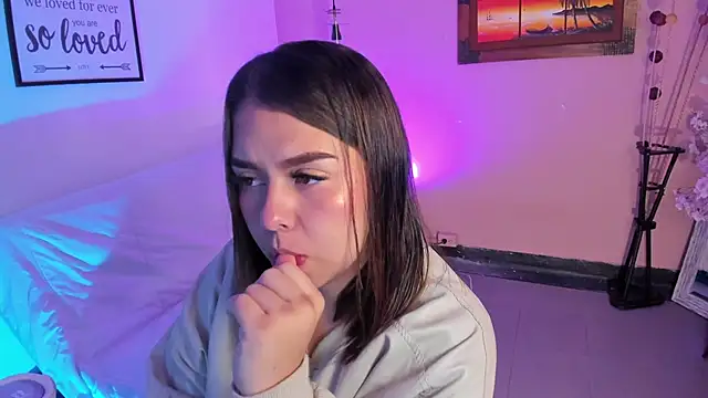 ArianaBaker online show from September 2025 01:36:02 PM