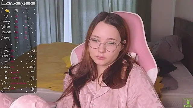 Snapshot of Airyhill chatting on January 2025 11:56:01 AM Airyhill online show from January 2025 11:56:01 AM