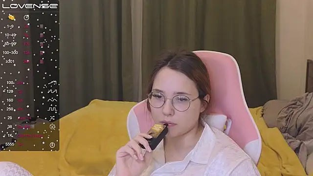 Snapshot of Airyhill chatting on January 2025 03:28:02 PM Airyhill online show from January 2025 03:28:02 PM