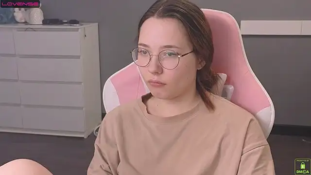 Snapshot of Airyhill chatting on February 2025 08:32:01 PM Airyhill online show from February 2025 08:32:01 PM