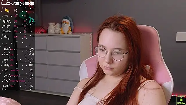 Snapshot of Airyhill chatting on February 2025 07:14:01 PM Airyhill online show from February 2025 07:14:01 PM