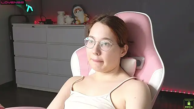 Snapshot of Airyhill chatting on March 2025 09:49:01 PM Airyhill online show from March 2025 09:49:01 PM