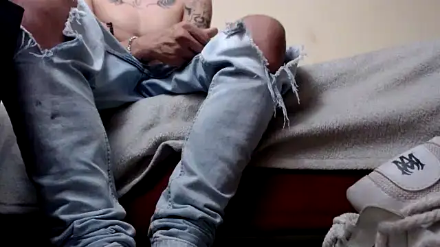 Snapshot of Osiiriis chatting on January 2025 04:58:02 AM Osiiriis online show from January 2025 04:58:02 AM