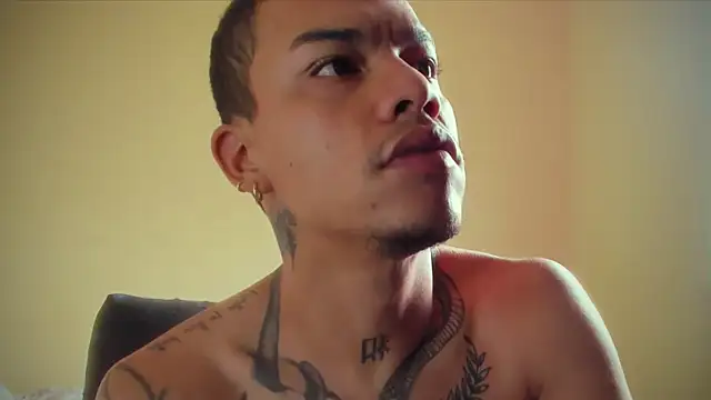 Snapshot of Osiiriis chatting on February 2025 09:25:02 PM Osiiriis online show from February 2025 09:25:02 PM