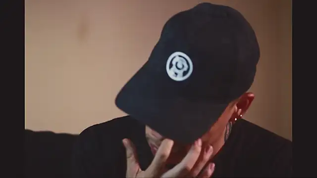 Snapshot of Osiiriis chatting on March 2025 10:55:02 PM Osiiriis online show from March 2025 10:55:02 PM