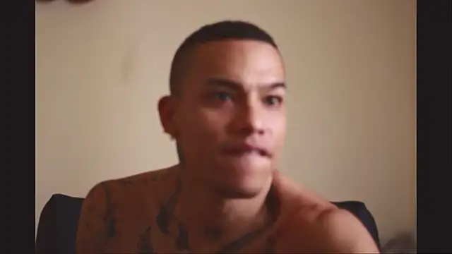 Snapshot of Osiiriis chatting on March 2025 10:07:02 PM Osiiriis online show from March 2025 10:07:02 PM