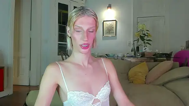 AliceSnowCatt online show from December 2025 12:15:02 AM