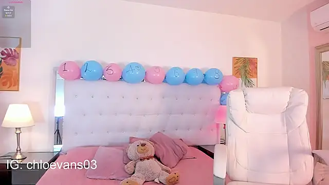 Snapshot of Chloe_evans__ chatting on September 2025 11:55:02 AM Chloe evans online show from September 2025 11:55:02 AM