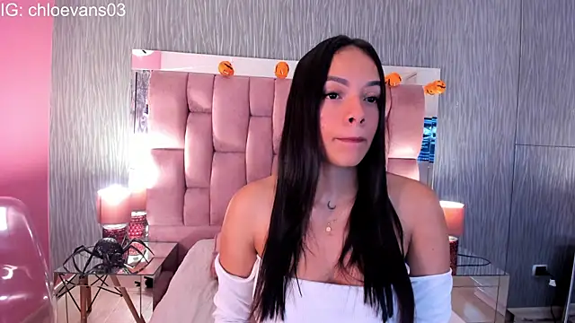 Snapshot of Chloe_evans__ chatting on October 2025 11:40:01 AM Chloe evans online show from October 2025 11:40:01 AM