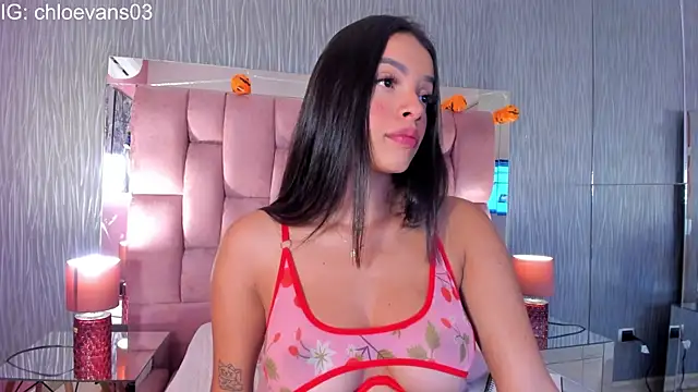 Snapshot of Chloe_evans__ chatting on November 2025 11:55:02 AM Chloe evans online show from November 2025 11:55:02 AM