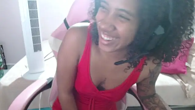 TiffanyRoouse online show from January 2025 12:37:02 AM