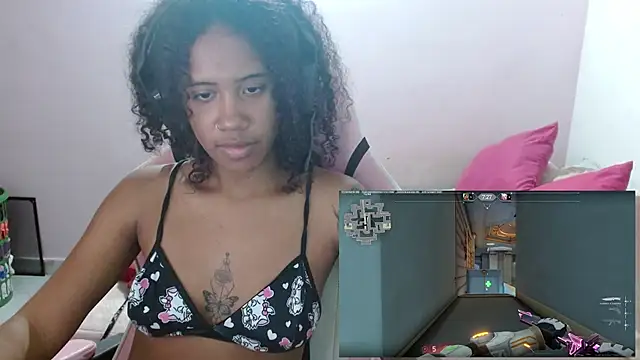 TiffanyRoouse online show from January 2025 01:47:01 AM