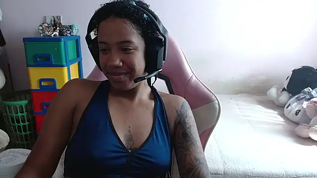 TiffanyRoouse online show from October 2025 02:51:02 PM