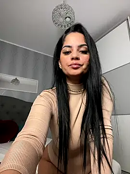  adelle online show from November 2025 01:11:01 PM