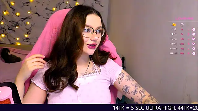 me  hanna online show from March 2025 11:43:02 PM