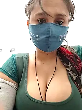 Snapshot of Archna-ji chatting on February 2025 08:06:01 AM Archna-ji online show from February 2025 08:06:01 AM