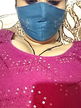 Snapshot of Archna-ji chatting on February 2025 05:39:02 PM Archna-ji online show from February 2025 05:39:02 PM