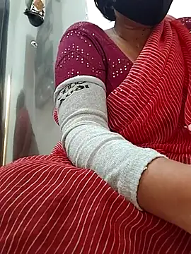 Snapshot of Archna-ji chatting on March 2025 02:05:02 AM Archna-ji online show from March 2025 02:05:02 AM