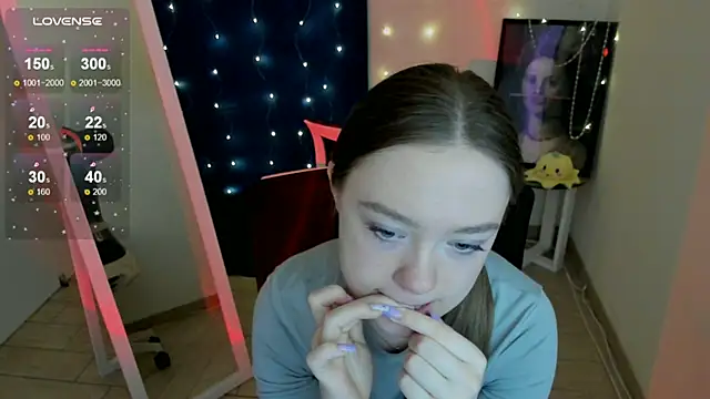 Florence meow online show from April 2026 07:50:02 AM