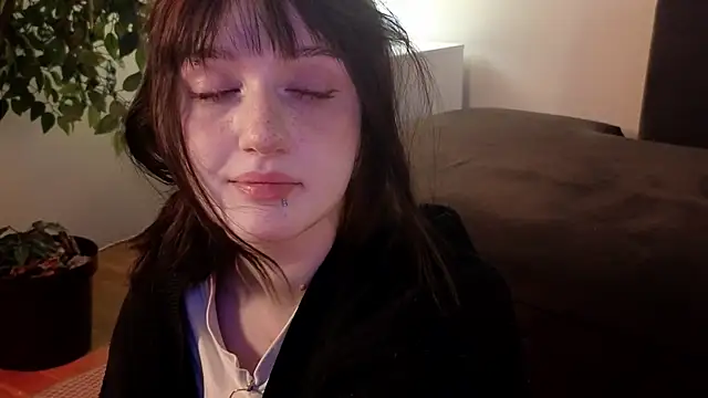 Snapshot of ELLIEJAY chatting on October 2025 05:21:02 AM ELLIEJAY online show from October 2025 05:21:02 AM