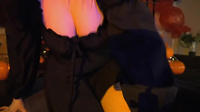 ELLIEJAY online show from October 2025 05:30:01 AM