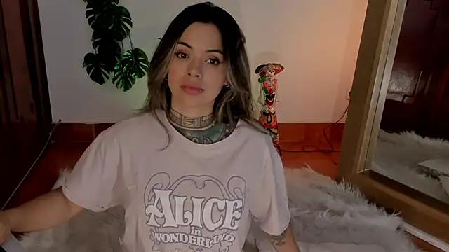 yandracelisofficial online show from February 2025 01:43:01 AM