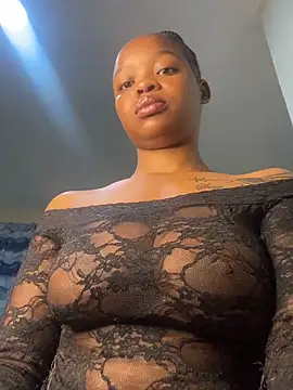 Snapshot of SexxyLunar chatting on January 2025 03:57:01 AM SexxyLunar online show from January 2025 03:57:01 AM