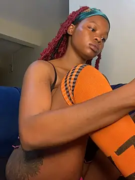 Snapshot of SexxyLunar chatting on January 2025 11:12:02 AM SexxyLunar online show from January 2025 11:12:02 AM