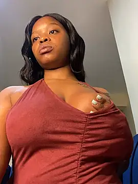 Snapshot of SexxyLunar chatting on February 2025 08:44:02 AM SexxyLunar online show from February 2025 08:44:02 AM