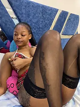 Snapshot of SexxyLunar chatting on September 2025 05:34:02 AM SexxyLunar online show from September 2025 05:34:02 AM