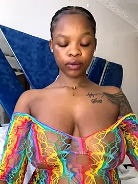 Snapshot of SexxyLunar chatting on November 2025 06:48:01 AM SexxyLunar online show from November 2025 06:48:01 AM