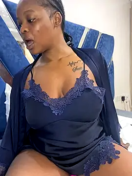 Snapshot of SexxyLunar chatting on November 2025 08:21:01 PM SexxyLunar online show from November 2025 08:21:01 PM